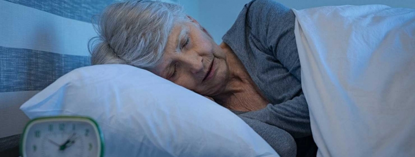 خواب آلودگی سالمندان و علت، پیشگیری و درمان