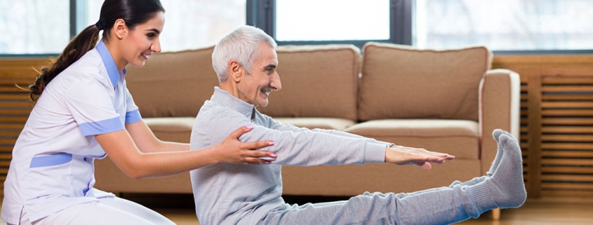 خدمات پرستاری برای بیماران نیازمند فیزیوتراپی در منزل