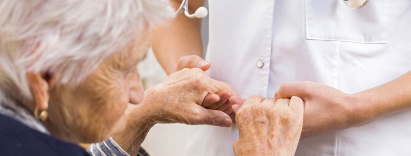  خدمات پرستاری در منزل برای بیماران مبتلا به پارکینسون