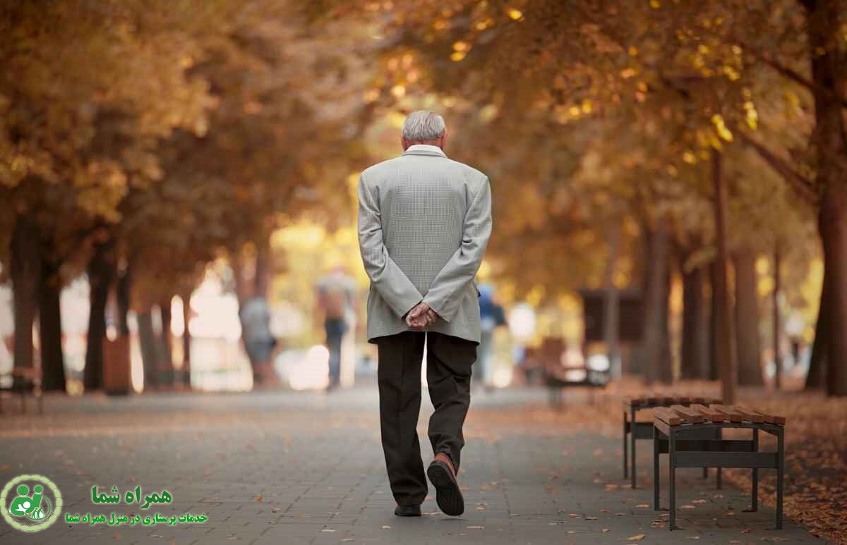 خدمات پرستاری در منزل برای سالمندان تنها