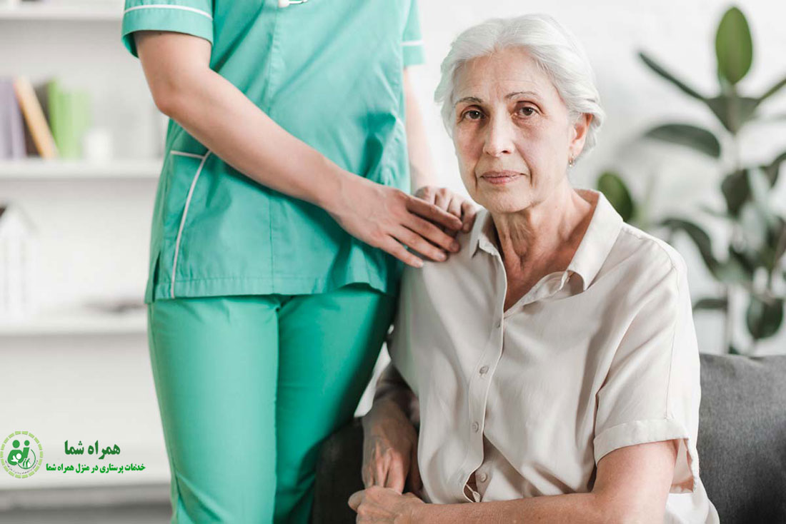 خدمات پرستاری در منزل شامل چه چیزهایی می‌شود؟ 