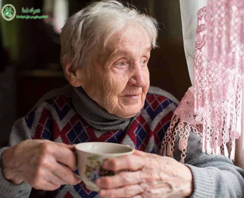 مراقبت ویژه از سالمندان در فصل پاییز