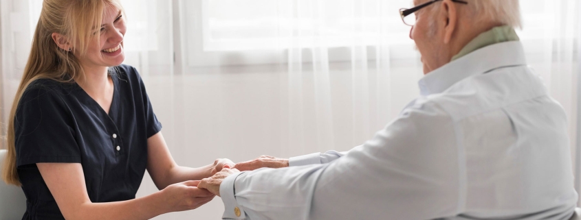 پرستاری تخصصی در منزل برای بیماران سکته مغزی