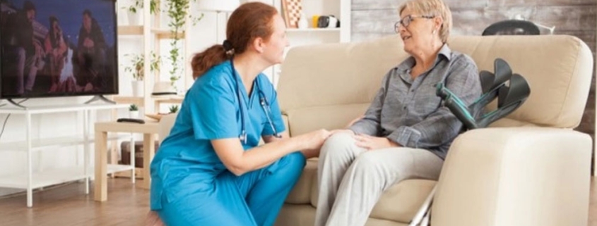 پرستاری در منزل برای سالمندان چه فوایدی دارد؟