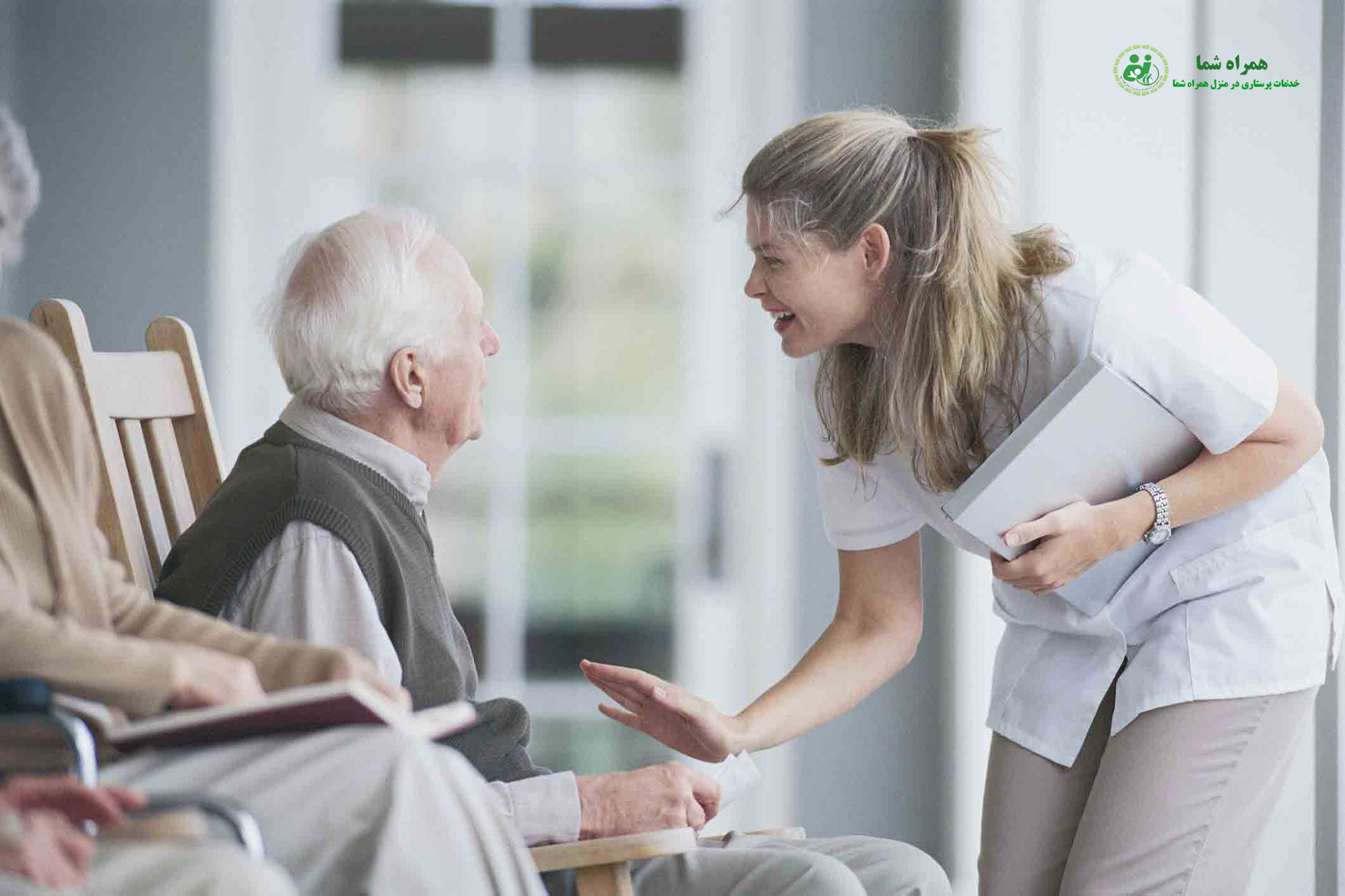 پرستاری در منزل یا خانه سالمندان؟ کدام گزینه برای عزیز شما بهتر است؟