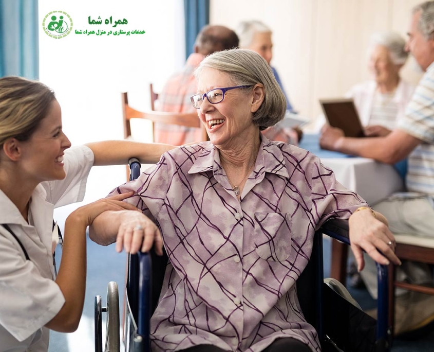 مراقبت از سالمند آلزایمری در منزل؛ نکات مهم و روش‌ها