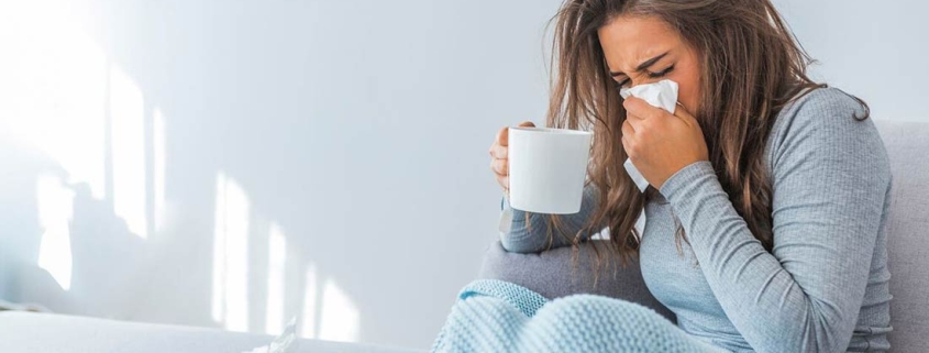 مقایسه‌ی آنفولانزا و کرونا